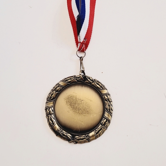 Blank award medal - Picture 2 of 7